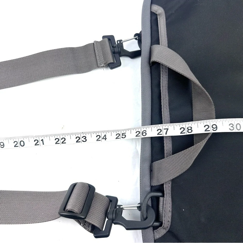 Timbuk2 Quickie Sleeve Crossbody Bag Laptop iPad Case Canvas‎ Unisex